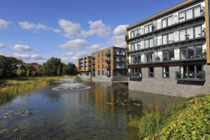 Flat 11, Henry Court, Unwin Way, Stanmore HA7 1FG