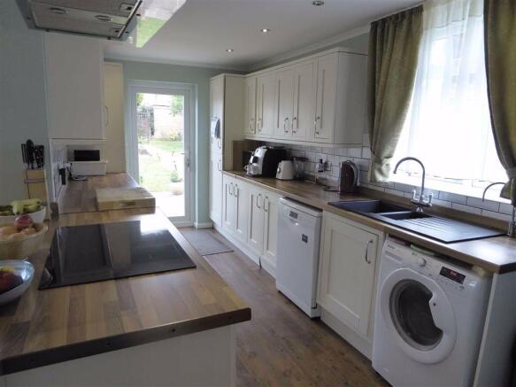 Kitchen (Semi Open Plan)