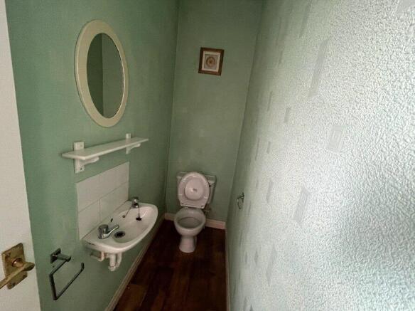 3 bed Semi-Detached to rent Image 6