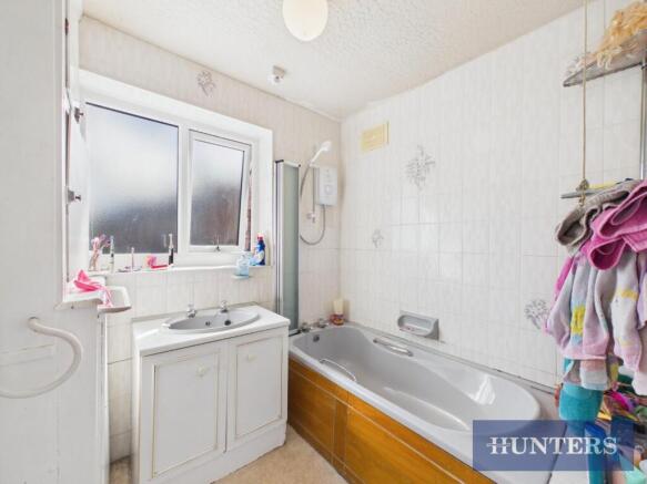 3 bed Semi-Detached for sale Image 12