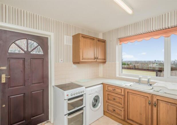 Fitted Kitchen: