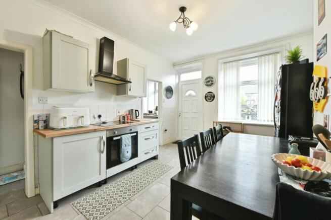 2 bed Terraced for sale Image 3