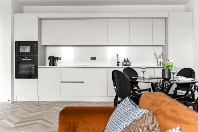 2 bed Penthouse for sale Image 6