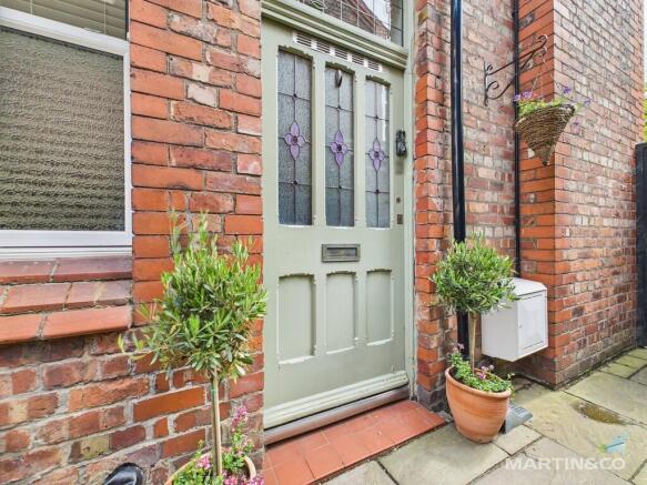 CAM03111G0-PR0330...