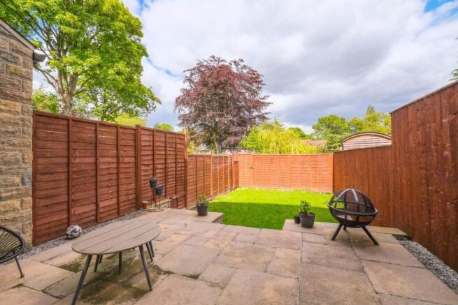 4 bed Terraced to rent Image 4