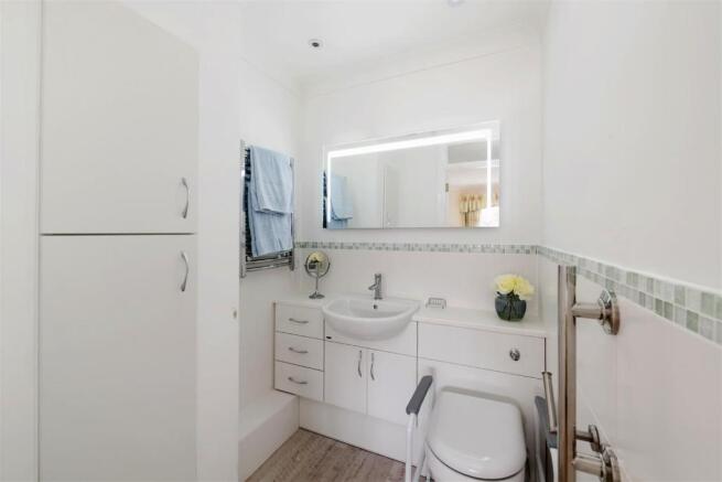 Ensuite