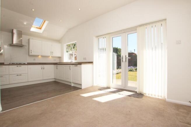 Bracken Close, Kettering, Northamptonshire, NN16 photo 4