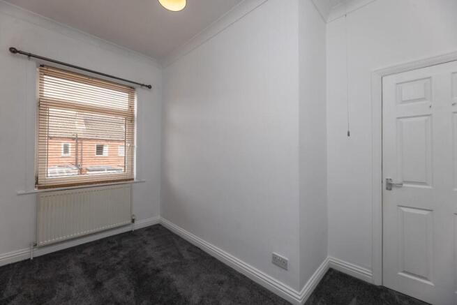 2 bed Terraced for sale Image 12