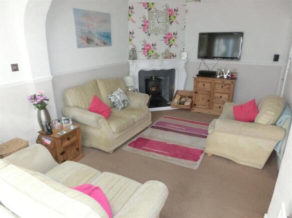 EXTENDED LOUNGE