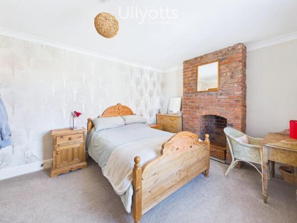 3 bed Terraced for sale Image 11
