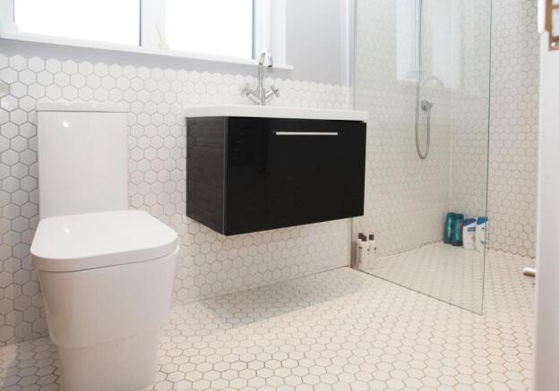 Family Shower Room.jpg