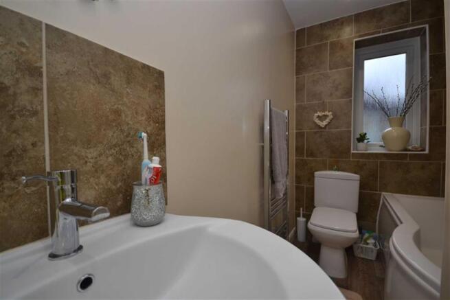 En-Suite Bathroom/w.c