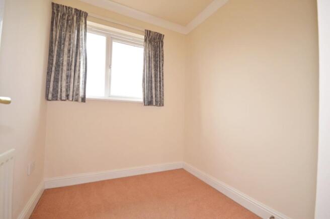 Bedroom 4 House to r