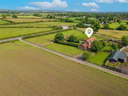 Bicester Road, Kingswood, HP18