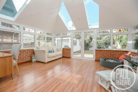 Kevington Drive, Oulton, NR32