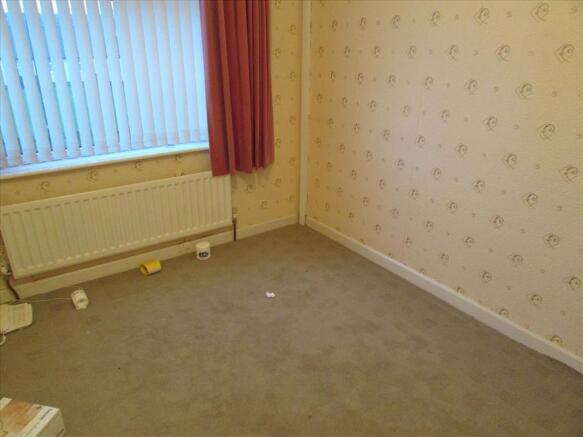 BEDROOM 2