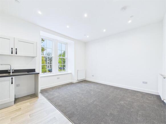 Sitting Room / Kitchen / Dining Area