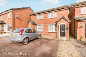 4, Ambleside Close, Macclesfield SK11 8PY
