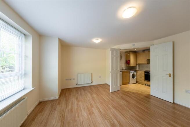 4 Belgravia Court-005.jpg