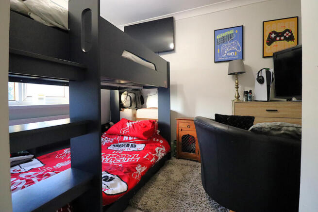 2 bed Terraced for sale Image 9