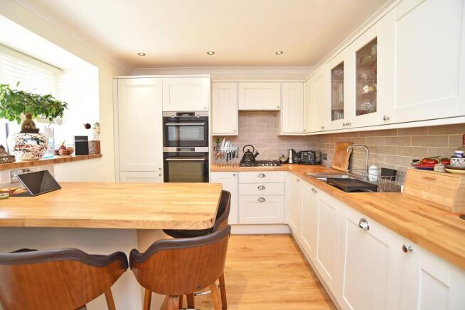 3 bed Town House for sale Image 7