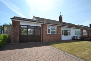 100, Greenacres Way, Newport TF10 7PJ