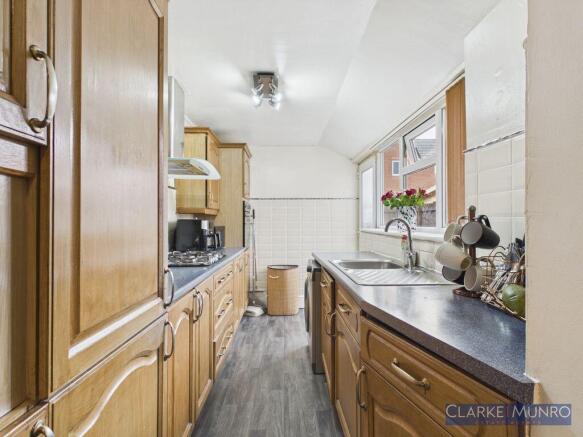 3 bed Semi-Detached for sale Image 5