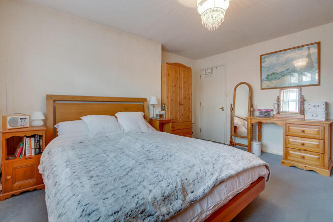 Master Bedroom - ...