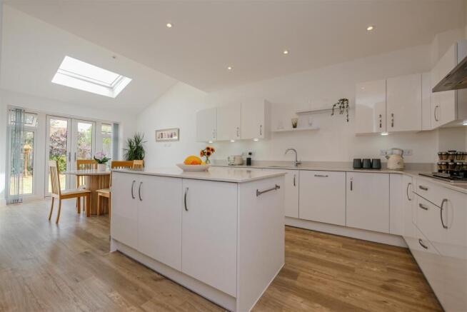 Kitchen/Breakfast/Family Room