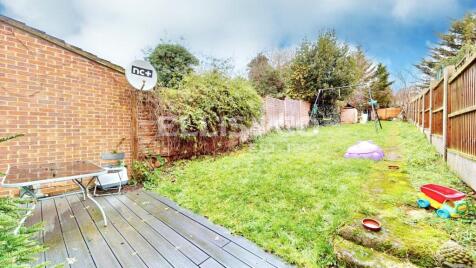 Rosewood Avenue, Greenford, UB6