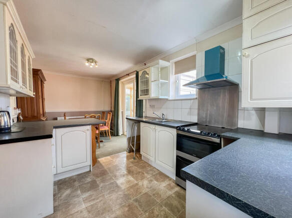 kitchen diner (2)