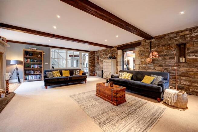 4 bed Barn Conversion for sale Image 11