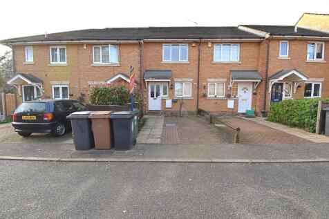Oakdale Gardens, Chingford , London. E4 9HA