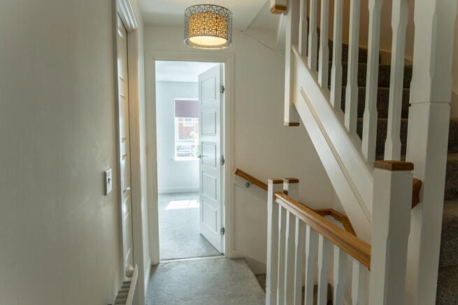 4 bed Semi-Detached for sale Image 11