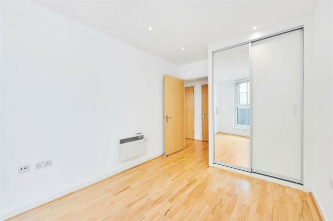 Bedroom, Burnelli Building, Chelsea Bridge Wharf