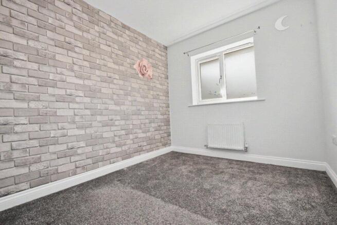 4 bed Detached for sale Image 8