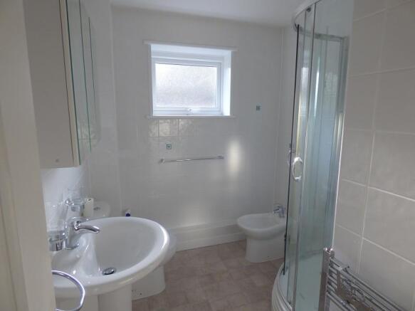 Family Shower Room