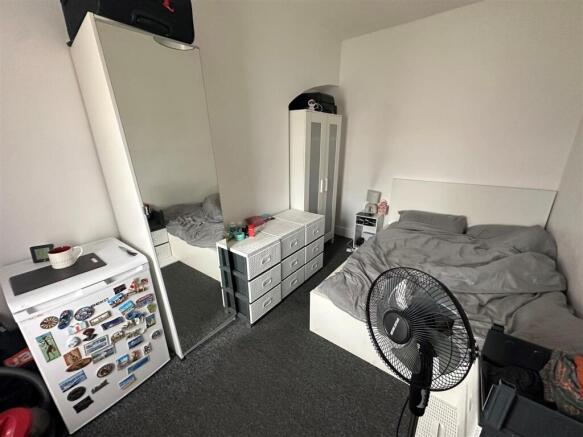 Room 3.jpg