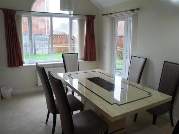 Breakfast Room.jpg