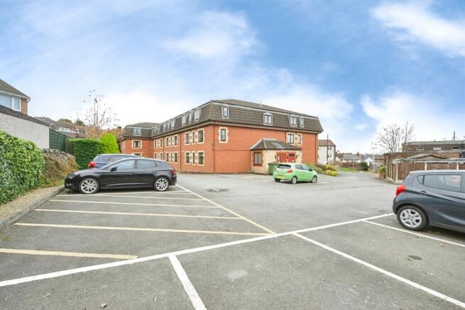 1 bed Flat for sale Image 11