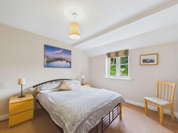 2 bed Flat for sale Image 7