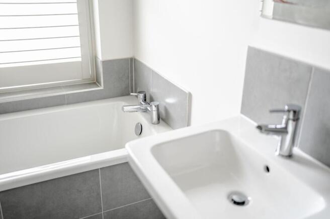2 bed Flat for sale Image 12