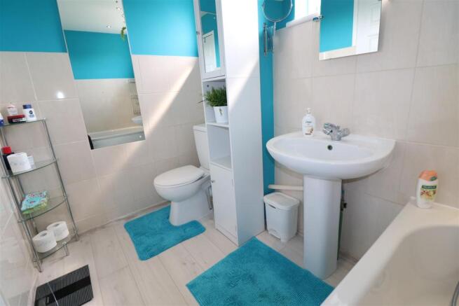 Bathroom / WC