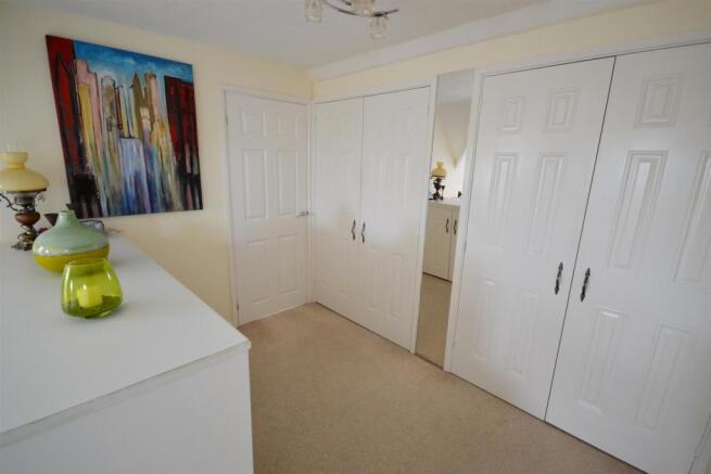 Dressing Area.jpg
