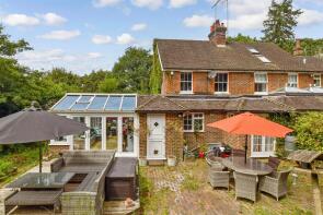 2, Tollgate Cottages, Brighton Road, Horsham RH13 6NJ