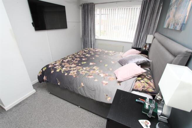 3 bed Semi-Detached for sale Image 11