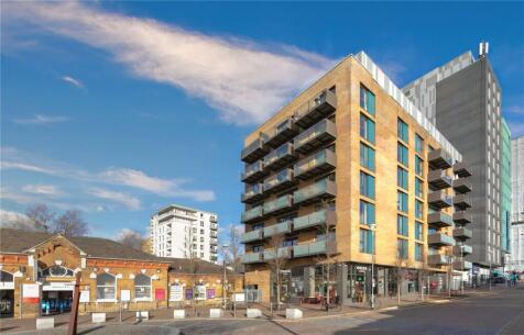 Station Approach, Walthamstow, E17