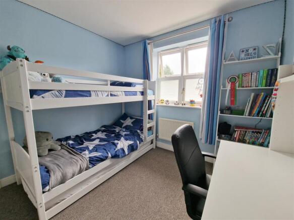bedroom 2.2.jpg