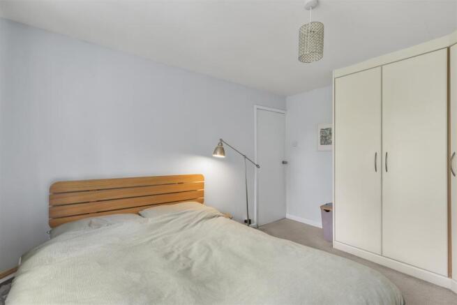 3 bed House for sale Image 12
