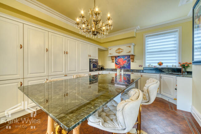 _D759095_LuminarNeo-edit